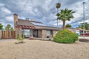 Relaxing Phoenix House w/ Hot Tub & Heated Pool!