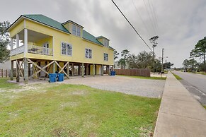 Orange Beach Family Duplex w/ Deck < 1 Mi to Shore