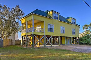 Orange Beach Family Duplex w/ Deck < 1 Mi to Shore