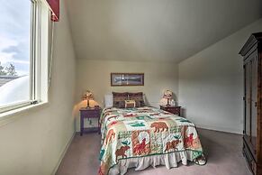 4 Mi to Skiing: Breckenridge Mountain Retreat!