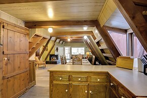 Quaint + Rustic A-frame < 5 Mi to Plumas-eureka!