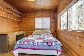 Quaint + Rustic A-frame < 5 Mi to Plumas-eureka!