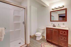 Quaint + Rustic A-frame < 5 Mi to Plumas-eureka!