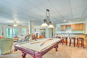 Lake Chatuge Retreat w/ Dock & Mtn Views!