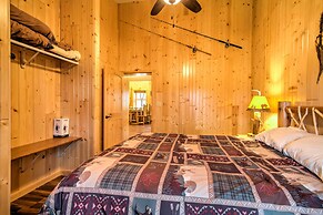 Cabin by the River: Visited by Treehouse Masters!
