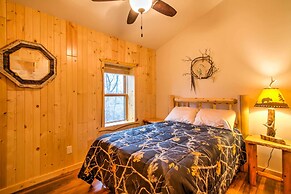 Cabin by the River: Visited by Treehouse Masters!