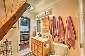 A-frame Pinetop Lakeside Cabin Under the Pines!