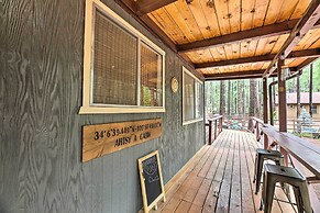 A-frame Pinetop Lakeside Cabin Under the Pines!
