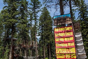 Hungry Horse Cabin: 11 Mi to Glacier National Park