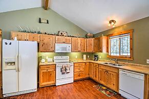 Hungry Horse Cabin: 11 Mi to Glacier National Park