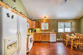 Hungry Horse Cabin: 11 Mi to Glacier National Park