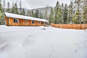 Hungry Horse Cabin: 11 Mi to Glacier National Park