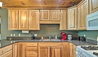 Private Bryson City Ranch Retreat w/ Mtn Views!