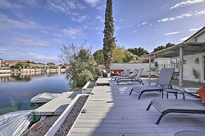 Lakefront Tempe House w/ Sun Deck, Hot Tub & Boats