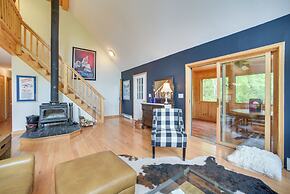 Rustic North Creek Getaway ~ 4 Mi to Gore Mtn!