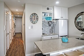 Beachfront Corpus Christi Condo w/ Deck & Views!