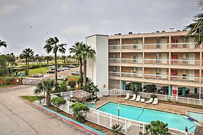Beachfront Corpus Christi Condo w/ Deck & Views!
