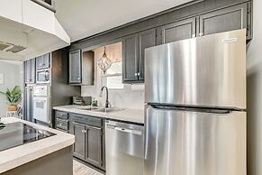 Deck & Pool Access: Myrtle Beach Getaway