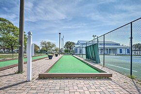 Deck & Pool Access: Myrtle Beach Getaway