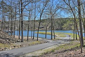 3 Mi to Lake Desoto: Home w/ Furnished Deck!