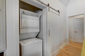 Fireplace & Deck: Modern Cabin in Grand Lake!