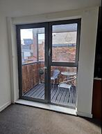 Remarkable 2-bed Apartment in Central Liverpool