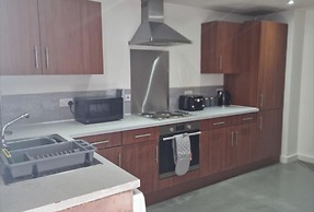 Remarkable 2-bed Apartment in Central Liverpool