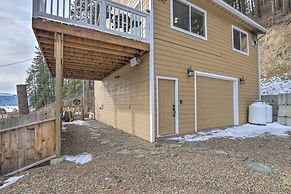 Lake Loon 'hillside' Cottage w/ Private Deck!