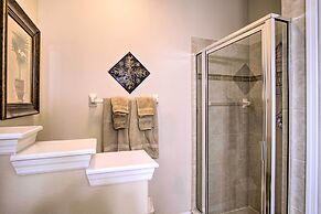 Sunny Villa w/ Lanai: 17 Mi to Disney!