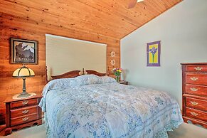 Updated Cabin on 7 Acres - Day Trip to Lake Geneva