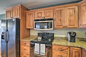 Cabin w/ Hot Tub & Mountain Views < 5 Mi to Boone