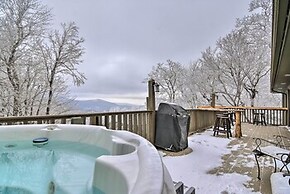 Cabin w/ Hot Tub & Mountain Views < 5 Mi to Boone