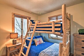 Cabin w/ Hot Tub & Mountain Views < 5 Mi to Boone