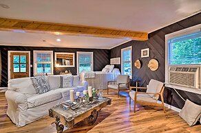 Country-chic Studio w/ Pool + Stable Access!