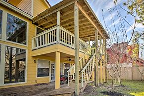 Quiet Rental w/ Balcony: 14 Mi to Downtown Houston