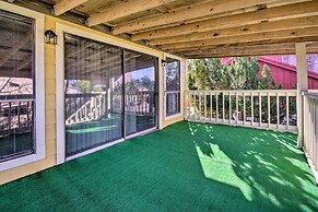 Quiet Rental w/ Balcony: 14 Mi to Downtown Houston