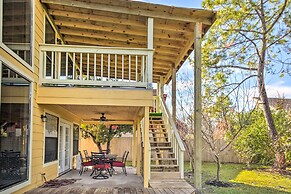 Quiet Rental w/ Balcony: 14 Mi to Downtown Houston