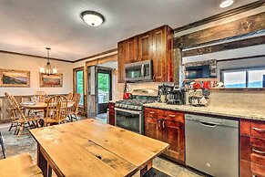 3 Mi to Beech Mtn: Treetop Cabin w/ Deck & Views