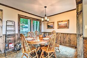 3 Mi to Beech Mtn: Treetop Cabin w/ Deck & Views