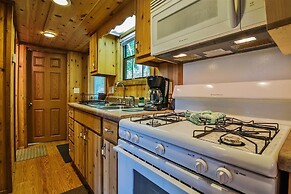 Family Cabin on 6 Acres w/ Lake Access & Hot Tub!