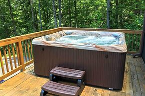 Family Cabin on 6 Acres w/ Lake Access & Hot Tub!