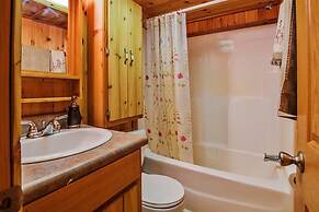Family Cabin on 6 Acres w/ Lake Access & Hot Tub!
