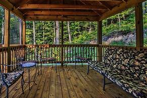 Family Cabin on 6 Acres w/ Lake Access & Hot Tub!