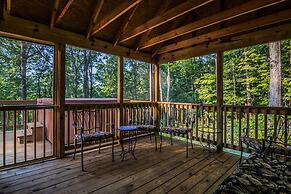 Family Cabin on 6 Acres w/ Lake Access & Hot Tub!