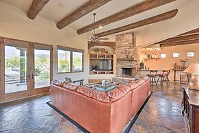 Cave Creek Oasis w/ Putting Green, Spa & Mtn View!