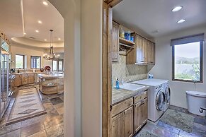 Cave Creek Oasis w/ Putting Green, Spa & Mtn View!