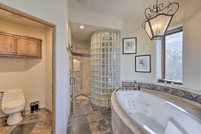 Cave Creek Oasis w/ Putting Green, Spa & Mtn View!