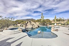 Cave Creek Oasis w/ Putting Green, Spa & Mtn View!