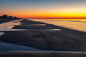 Luxe Home w/ Deck in Crystal Beach!