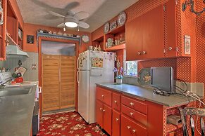 Colorful Bungalow By Pikes Peak/garden of the Gods